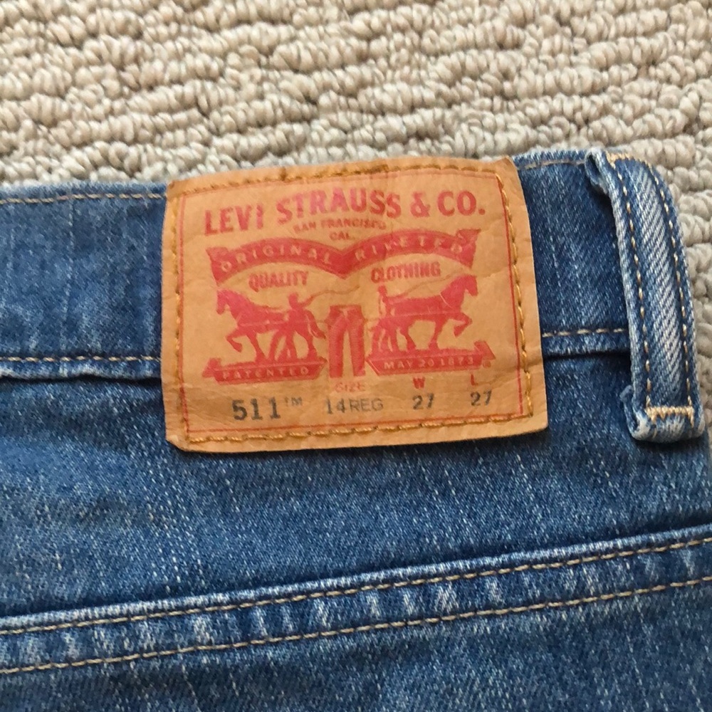 Jeans - Picture 2 of 3